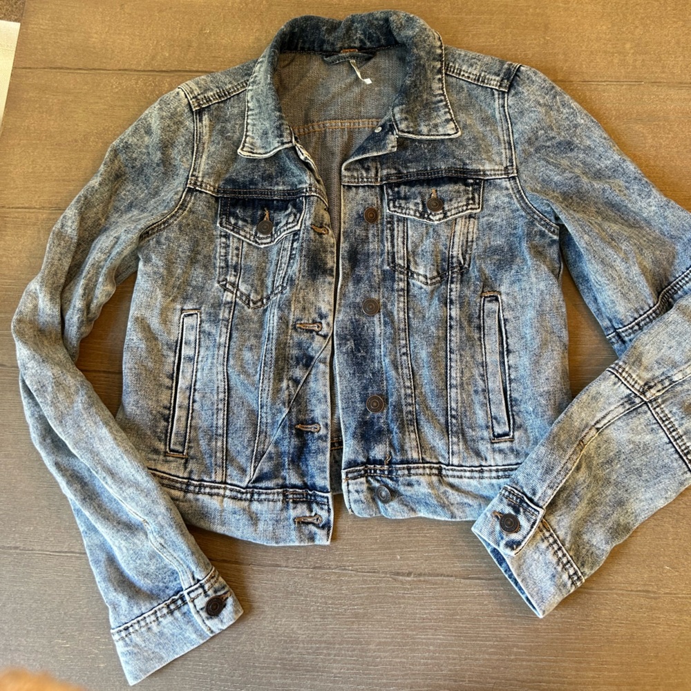 Free people rumors Denim Jacket size xs